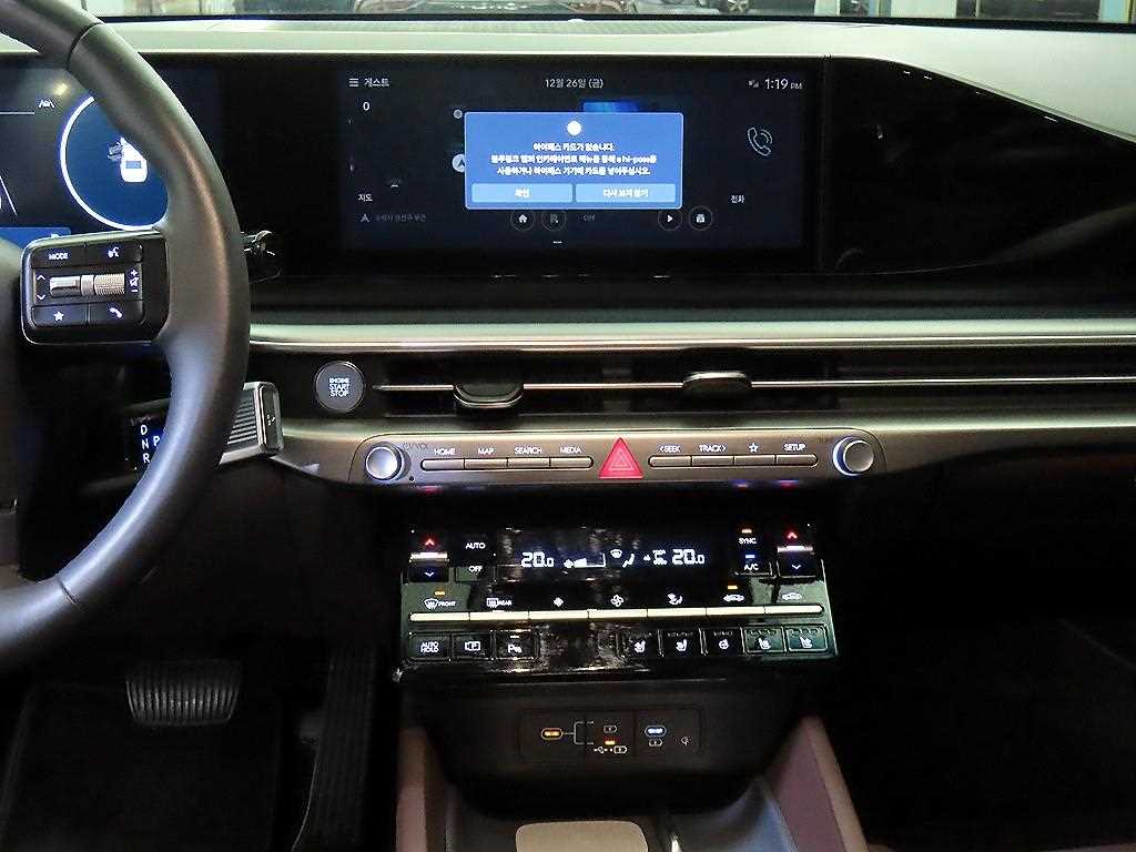 HYUNDAI Grandeur - Vista 11