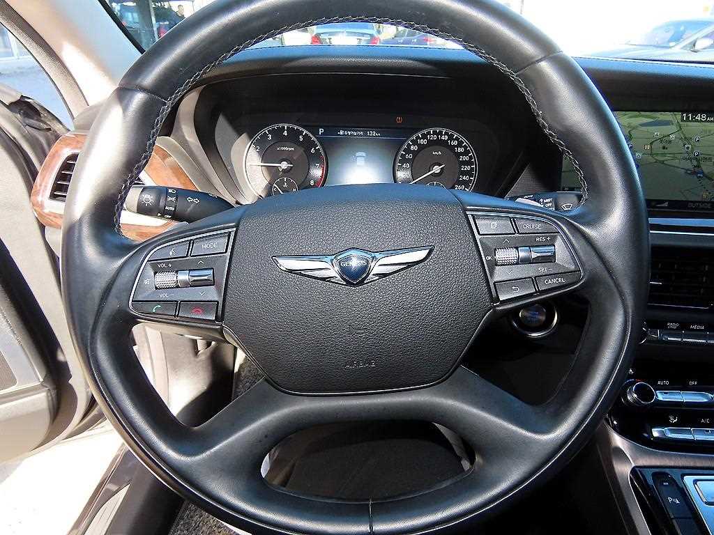 Genesis EQ900 - Vista 9