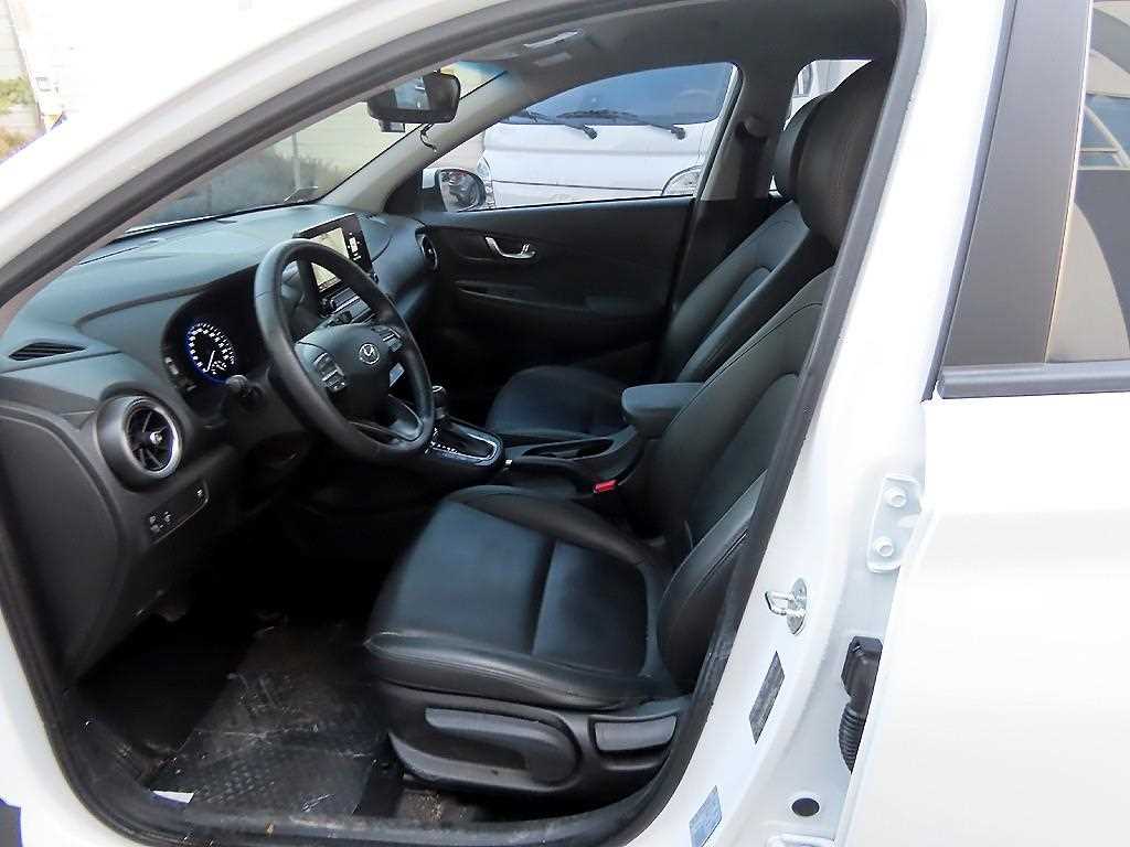 HYUNDAI Kona - Vista 5