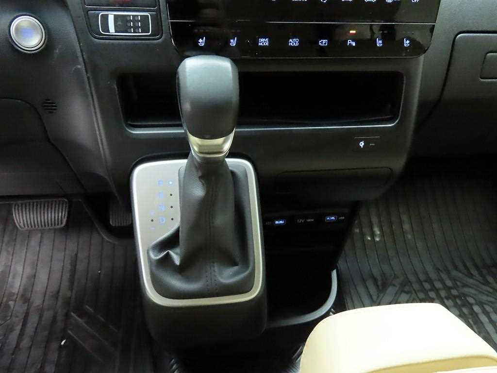 HYUNDAI Staria 2023 Plateado - Importación desde Corea - HF Imports Iquique - Foto 14