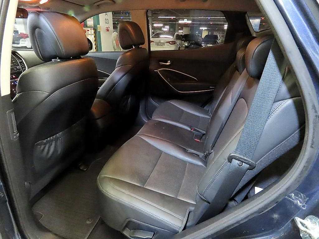 HYUNDAI Santa Fe - Vista 7