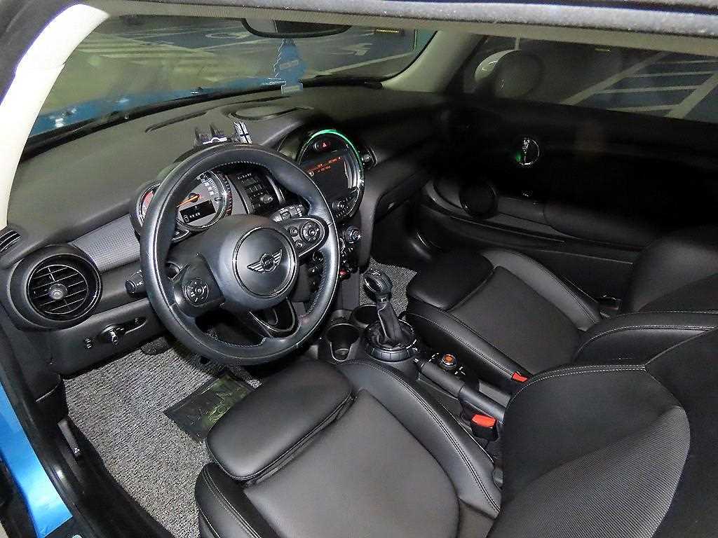 Mini Cooper - Vista 10