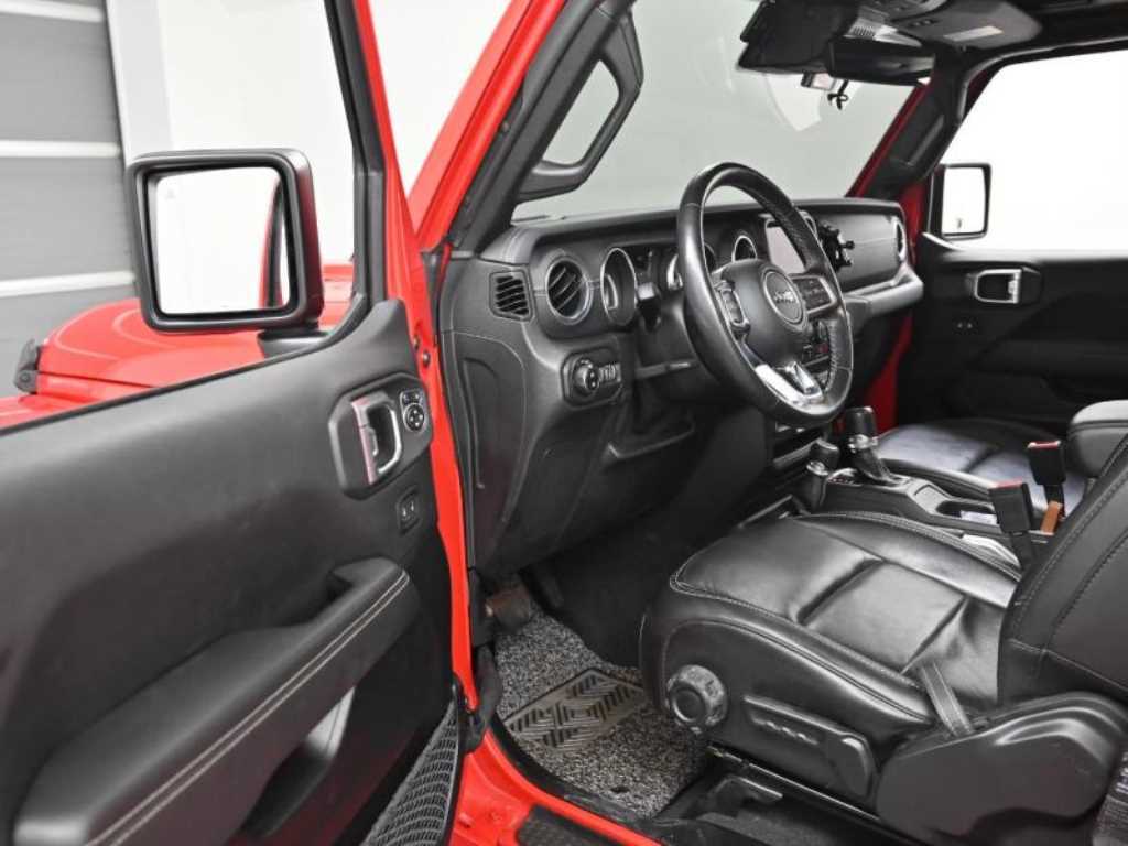 Jeep Wrangler - Vista 11