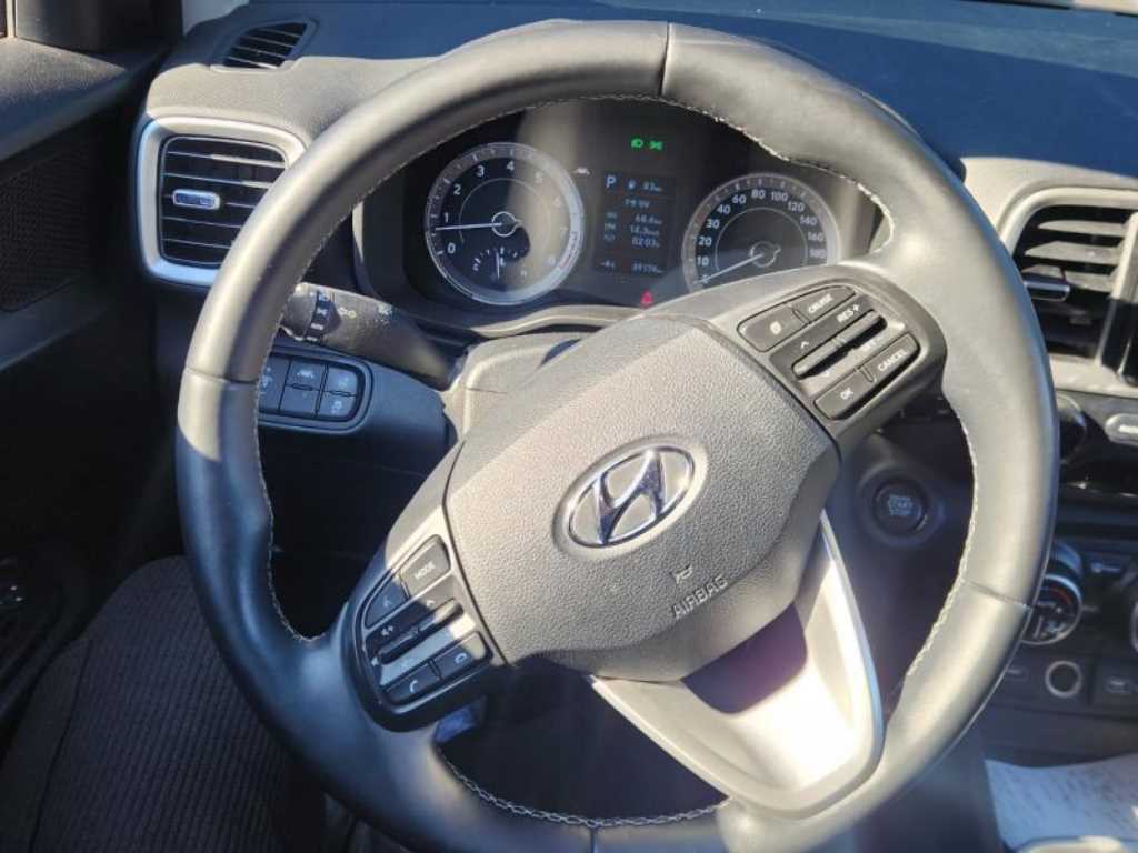 HYUNDAI Venue - Vista 10