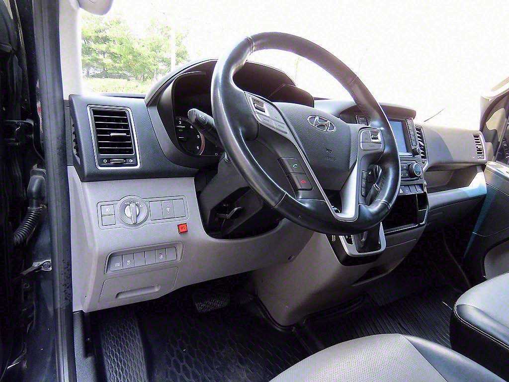 HYUNDAI Solati - Vista 8