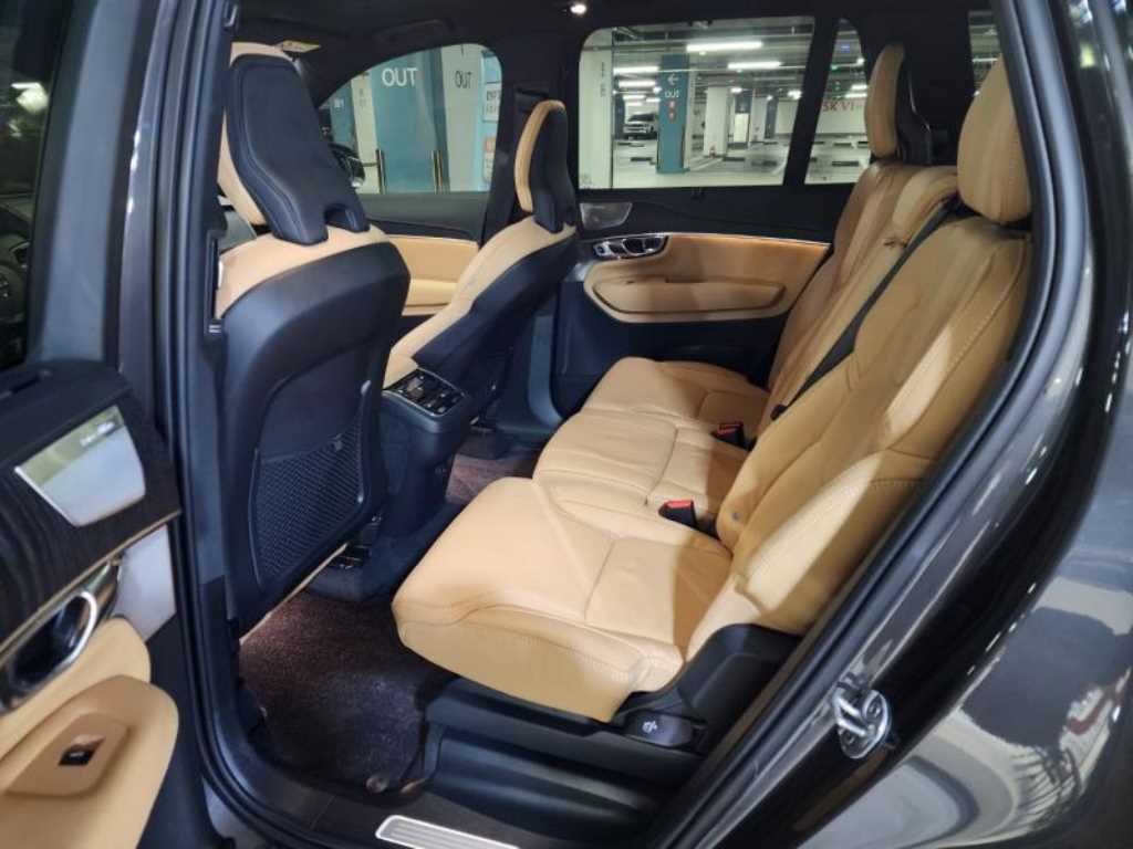 Volvo XC90 - Vista 9