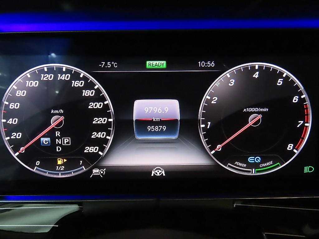 Mercedes Benz CLS Class - Vista 9