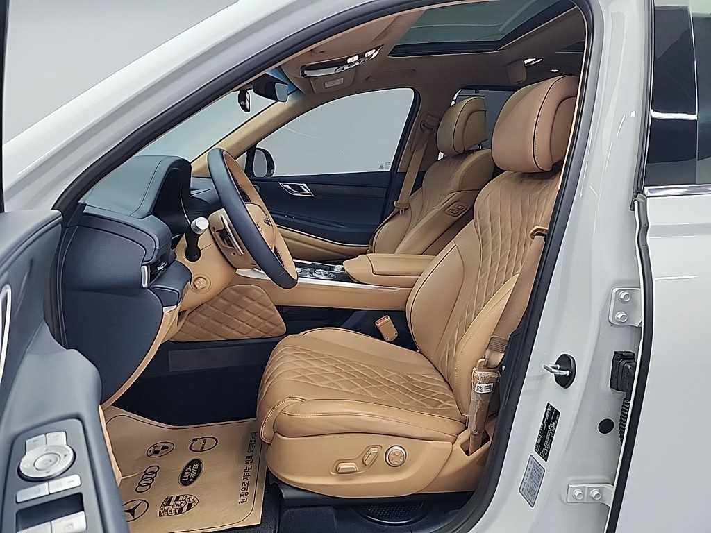 Genesis GV80 - Vista 11