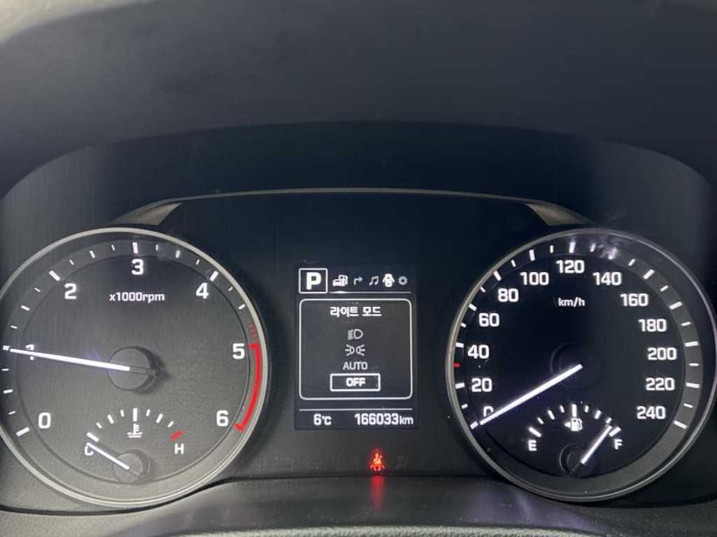 HYUNDAI Avante 2018 Blanco - Importación desde Corea - HF Imports Iquique - Foto 14