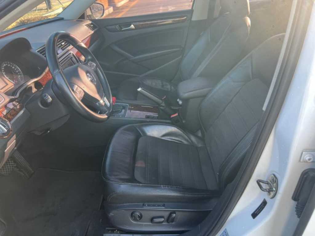 Volkswagen Passat - Vista 10