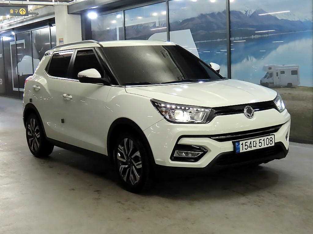 Ssangyong Tivoli 2018 Blanco - Importación desde Corea - HF Imports Iquique - Foto 1