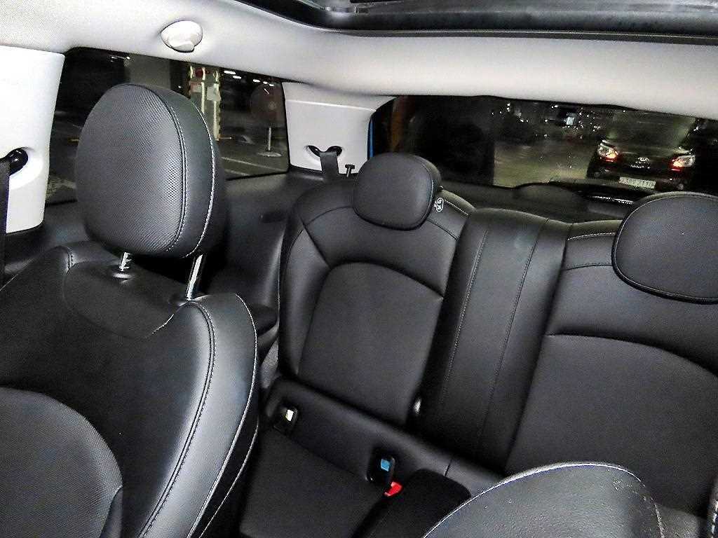 Mini Cooper - Vista 7