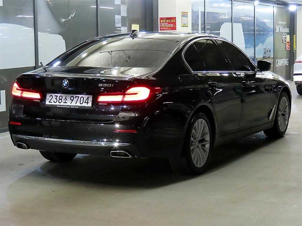 BMW 5 Series - Vista 4