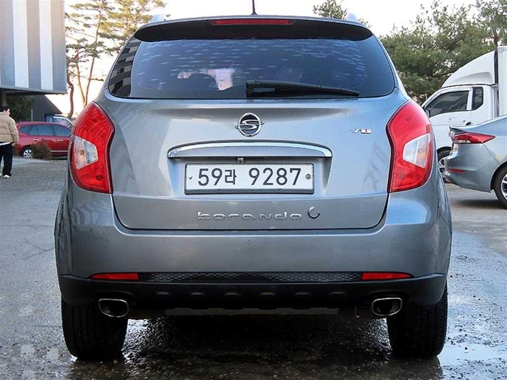 Ssangyong Korando - Vista 4