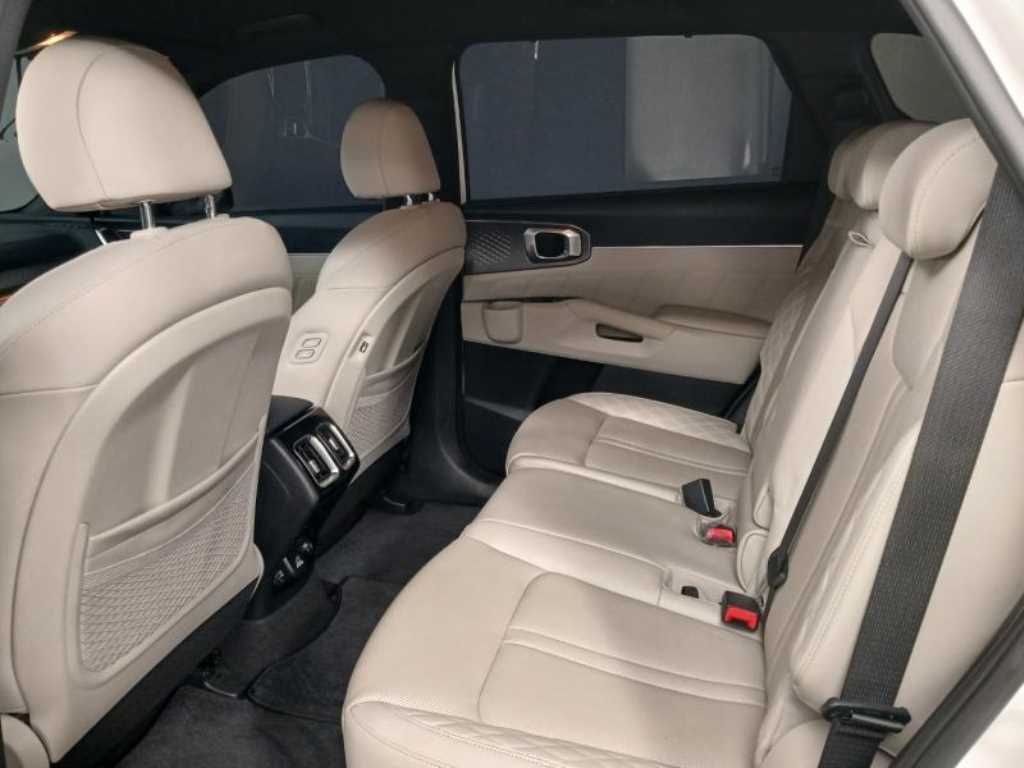 KIA Sorento - Vista 8