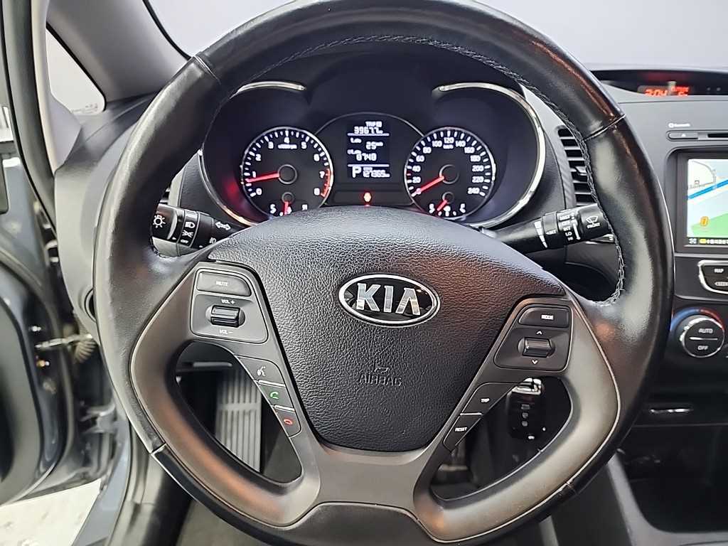 KIA K3 - Vista 9