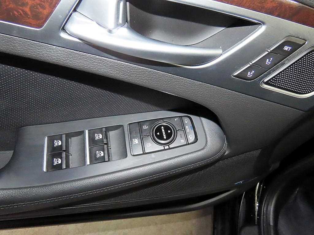 HYUNDAI Genesis 2016 Negro - Importación desde Corea - HF Imports Iquique - Foto 13