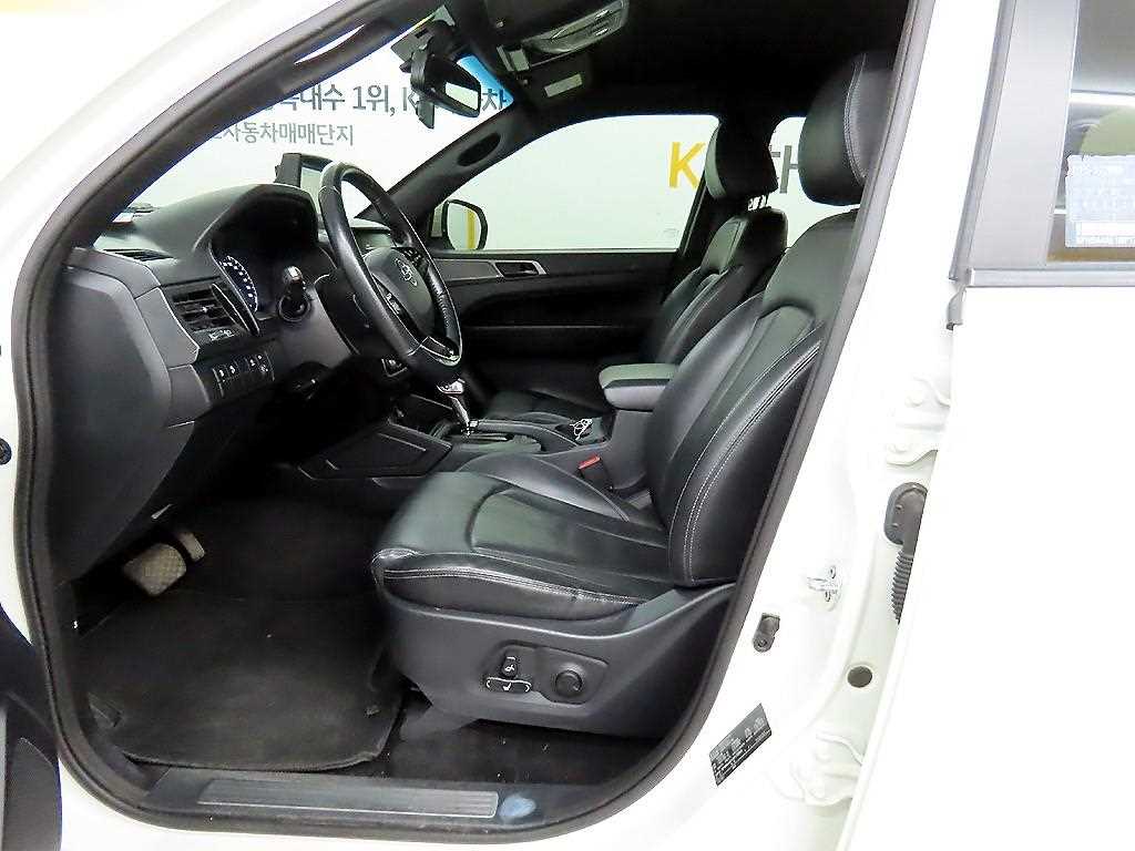 Ssangyong Rexton - Vista 5