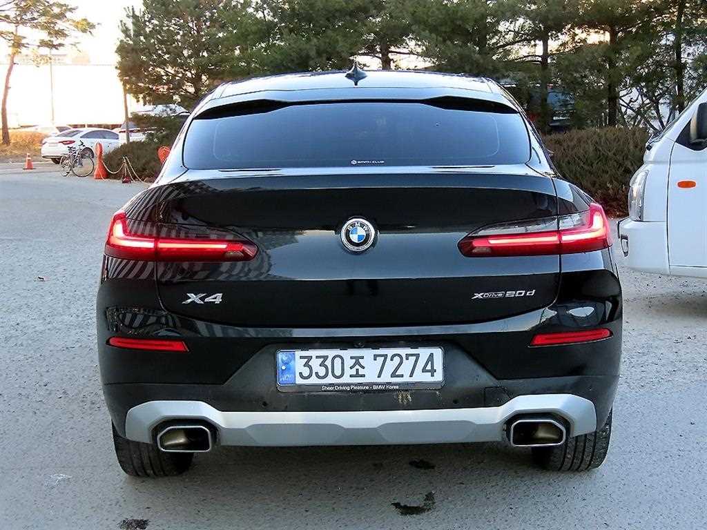 BMW X4 - Vista 4