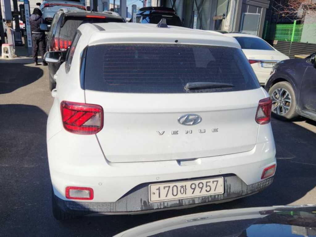 HYUNDAI Venue - Vista 4