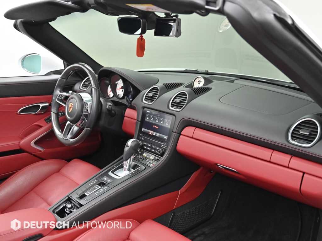 Porsche 718 - Vista 7