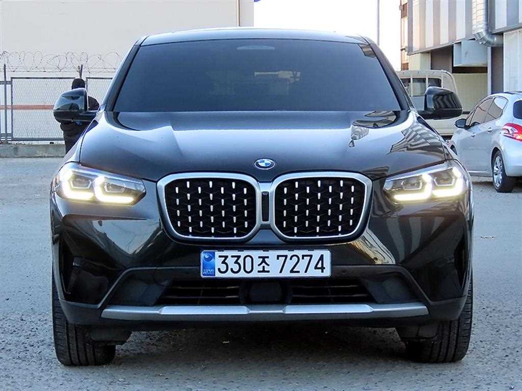 BMW X4 2023 Negro - Importación desde Corea - HF Imports Iquique - Foto 1