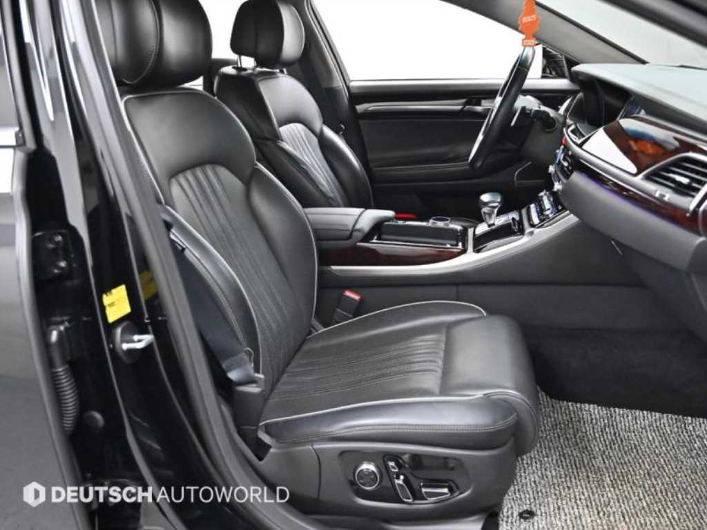 Genesis EQ900 - Vista 9