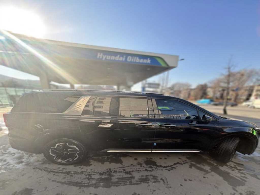 KIA Carnival - Vista 5