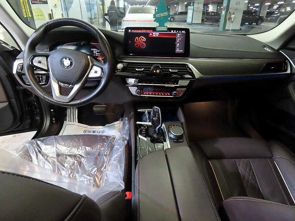 BMW 5 Series - Vista 10