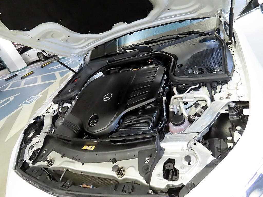 Mercedes Benz CLS Class 2023 Blanco - Importación desde Corea - HF Imports Iquique - Foto 19