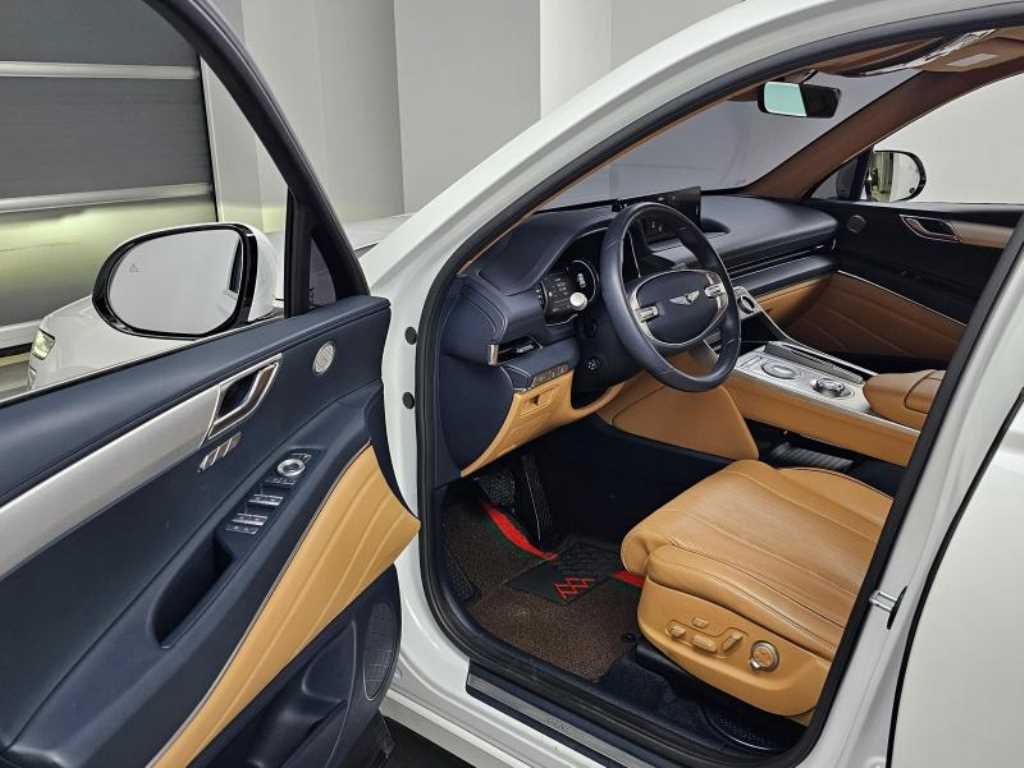 Genesis GV80 - Vista 11