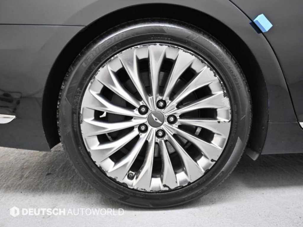 Genesis EQ900 - Vista 5