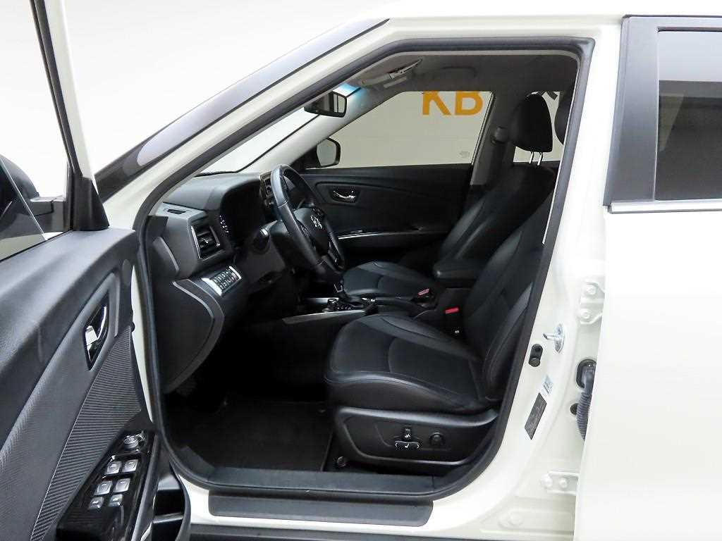 Ssangyong Tivoli 2022 Blanco - Importación desde Corea - HF Imports Iquique - Foto 13