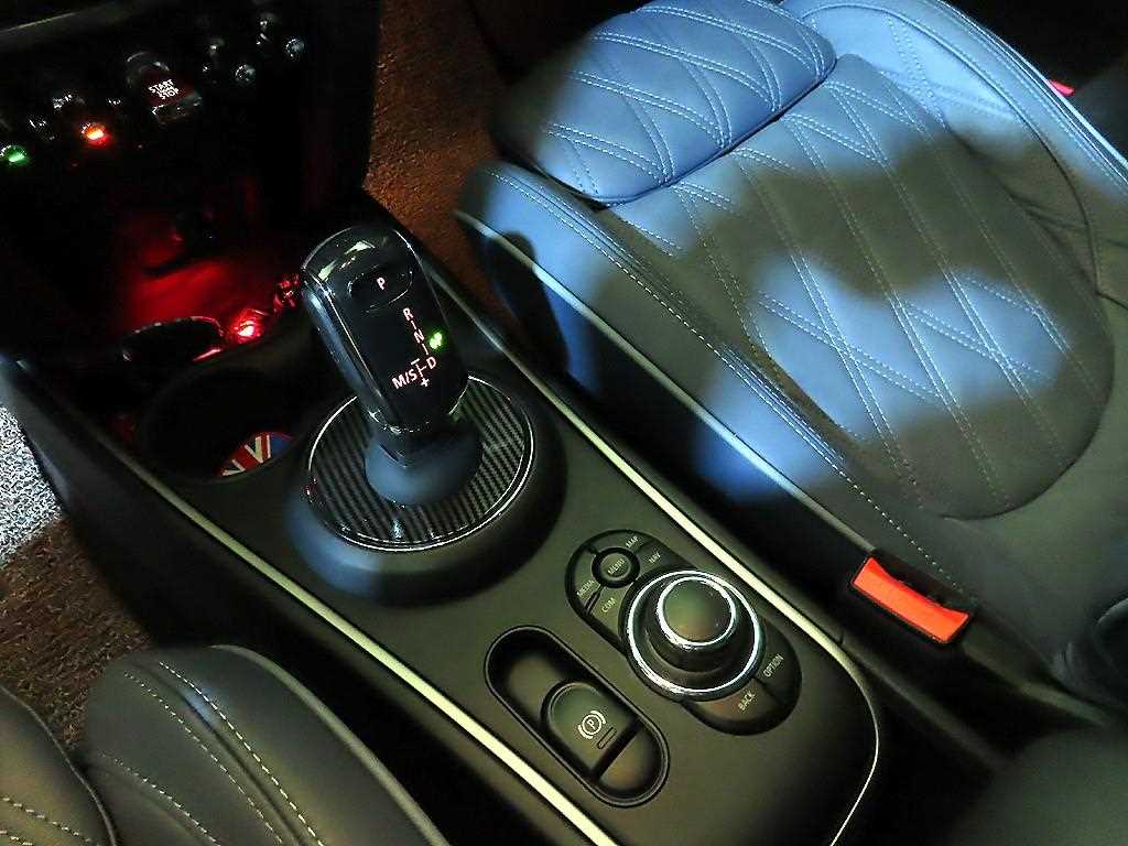 Mini Countryman - Vista 12