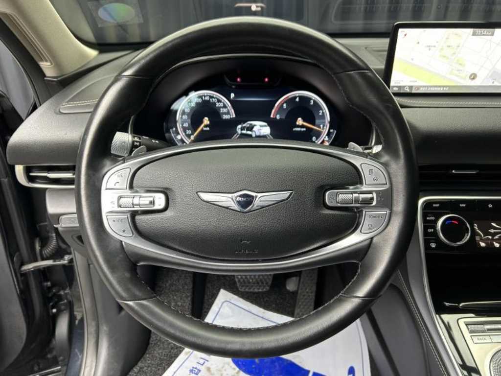 Genesis GV80 - Vista 9