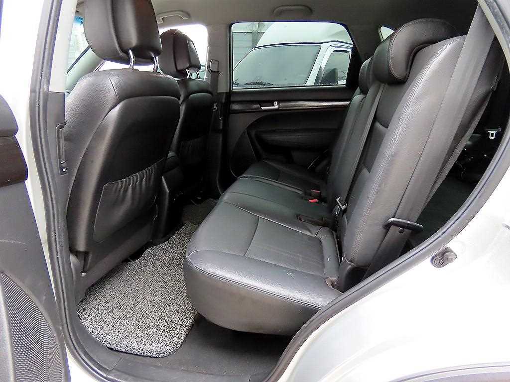 KIA Sorento - Vista 6