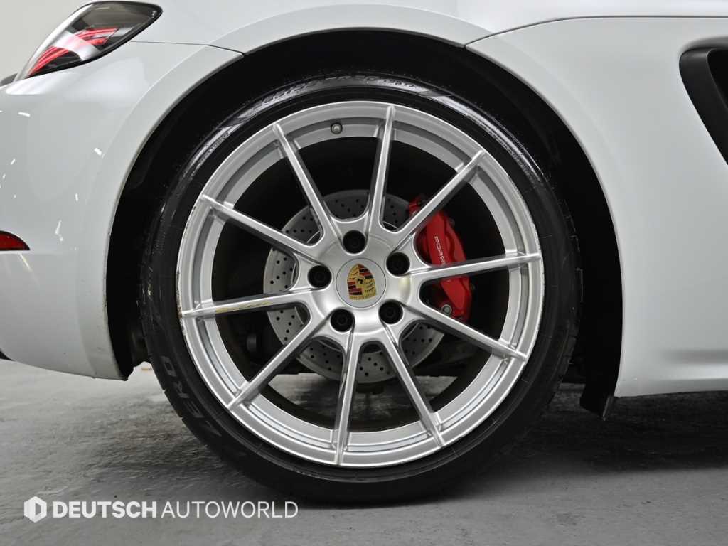 Porsche 718 - Vista 5