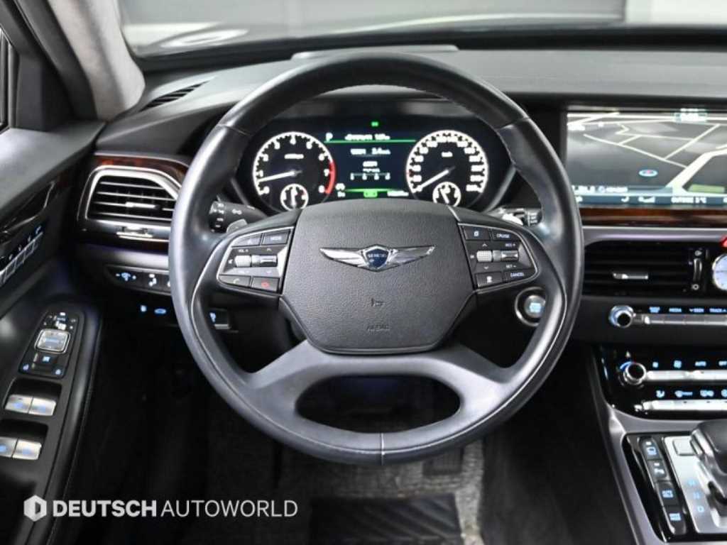 Genesis EQ900 - Vista 12