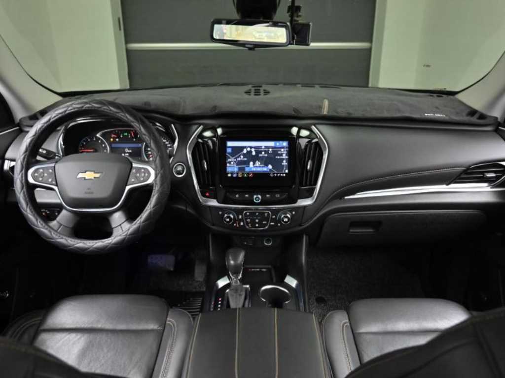 Chevrolet Travers - Vista 7