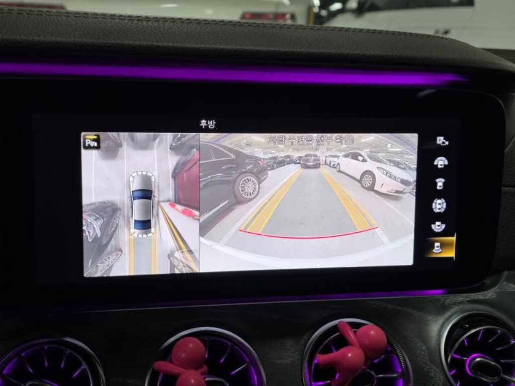 Mercedes Benz CLS Class - Vista 12