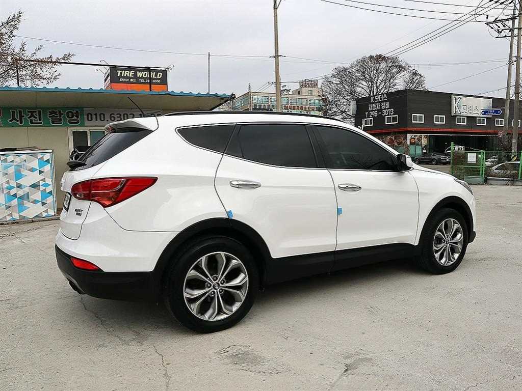 HYUNDAI Santa Fe - Vista 3