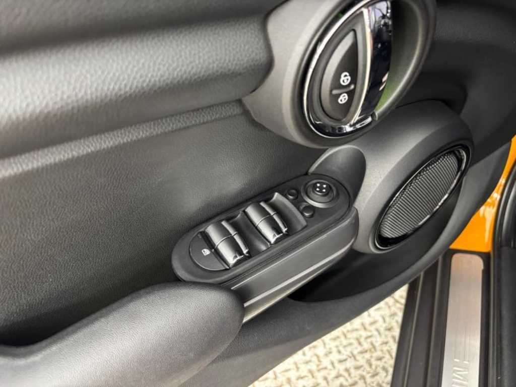 Mini Cooper - Vista 12