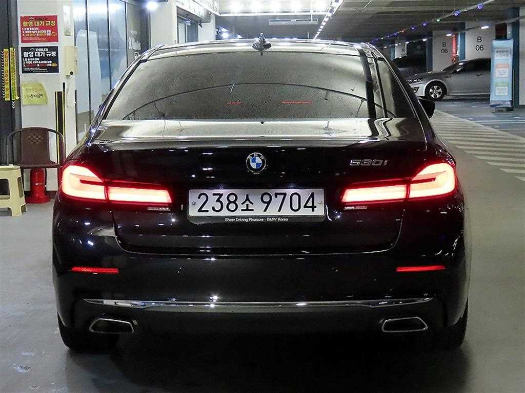 BMW 5 Series - Vista 5