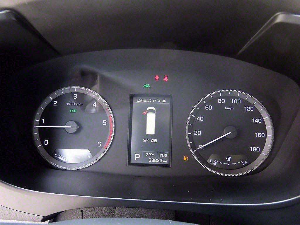 HYUNDAI Solati - Vista 10