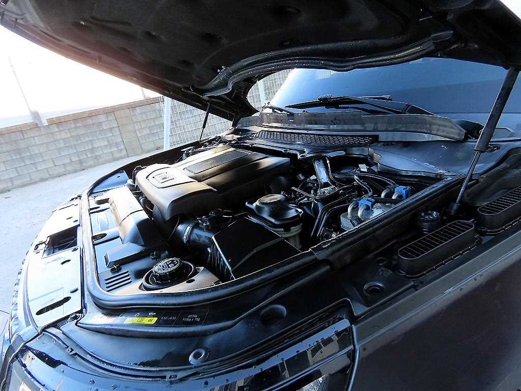 Land Rover Range Rover 2017 Negro - Importación desde Corea - HF Imports Iquique - Foto 19