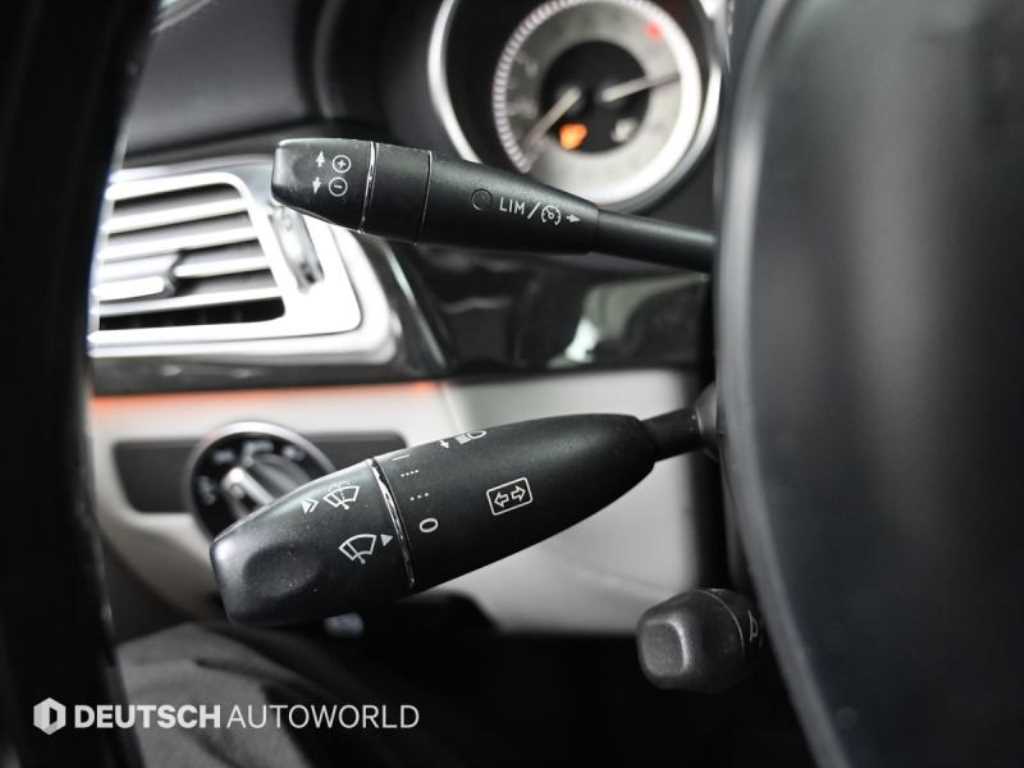 Mercedes Benz CLS Class 2012 Plateado - Importación desde Corea - HF Imports Iquique - Foto 18