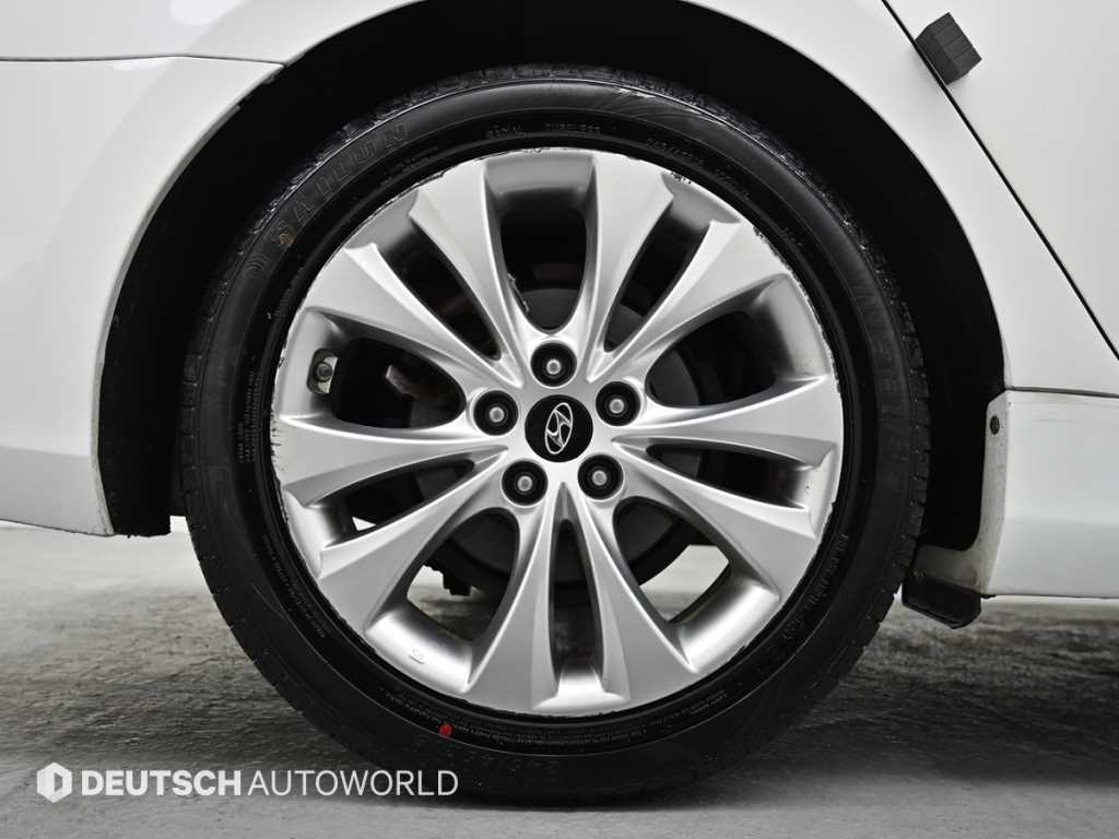 HYUNDAI Grandeur - Vista 5