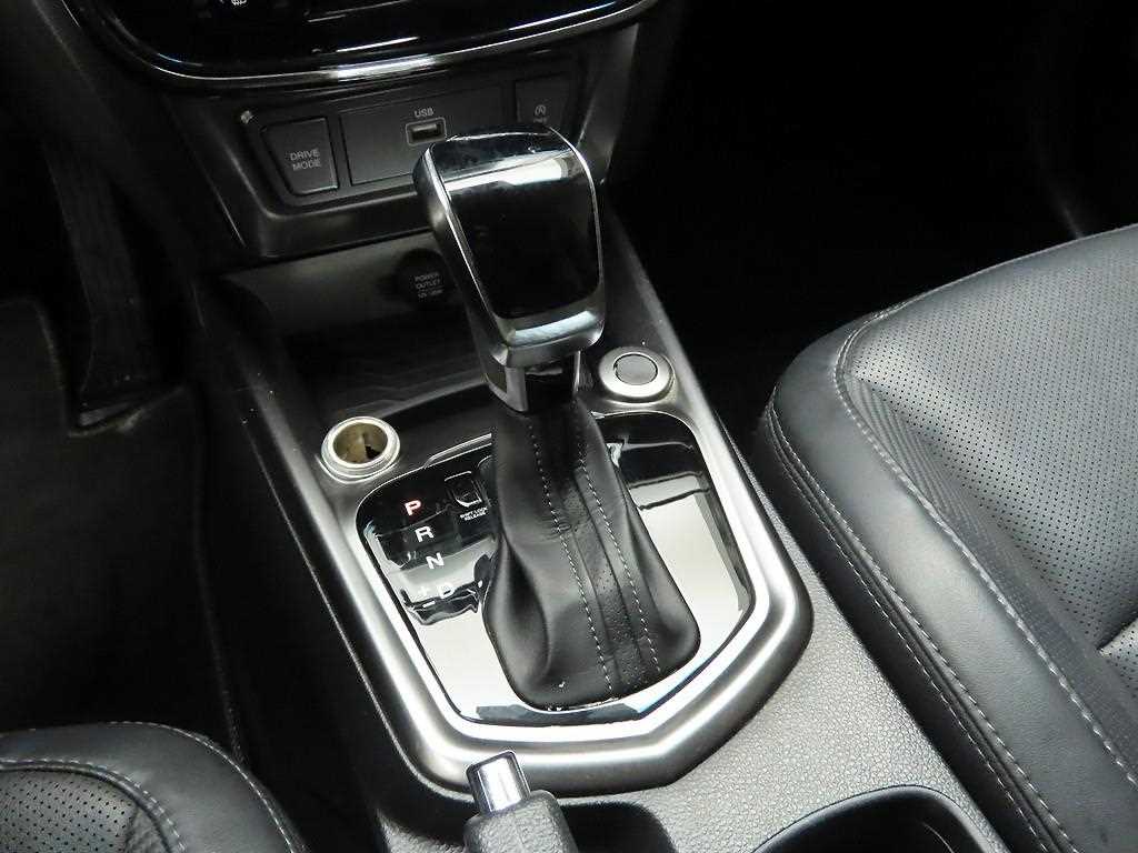 Ssangyong Tivoli - Vista 11