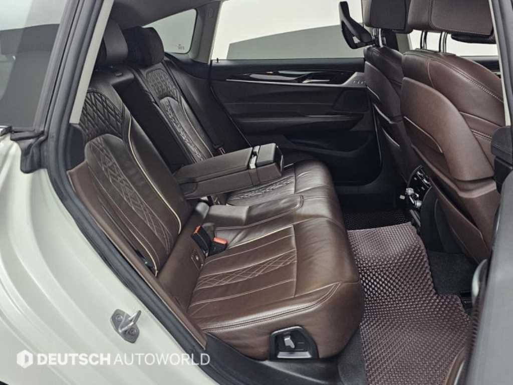 BMW Gran Turismo - Vista 12