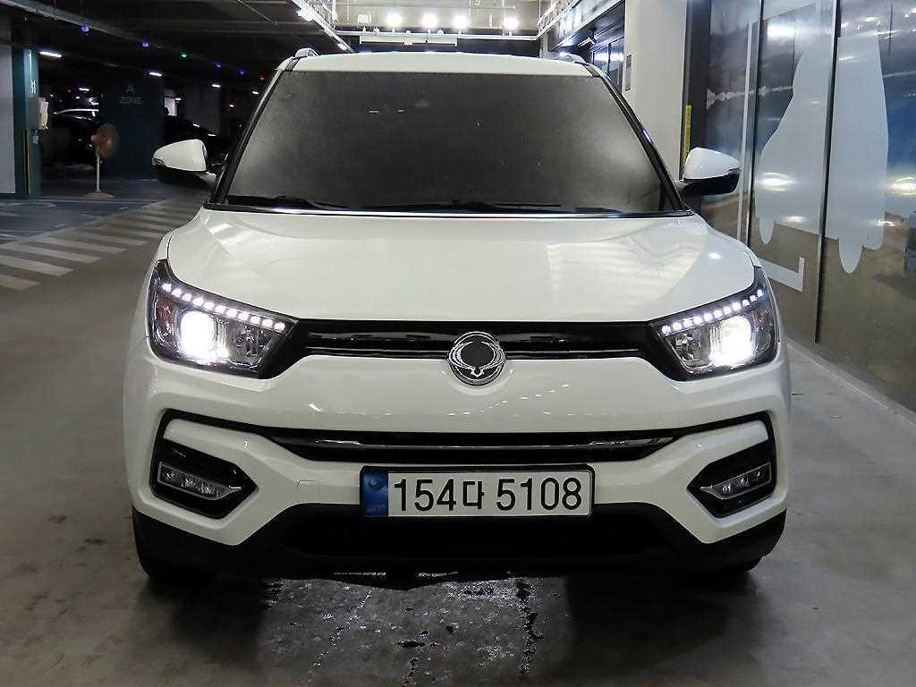Ssangyong Tivoli - Vista 2
